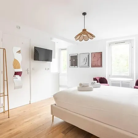 Appartement Place De La Nation - 2gg - Iii